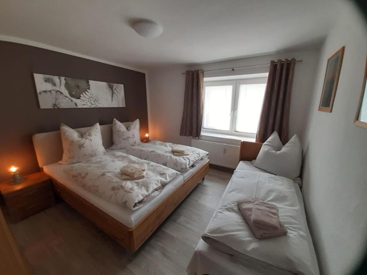 Neu! Ferienwohnung Hanka Crostwitz Екстер'єр фото